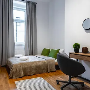  Apartament Stylish Designed In A Calm District