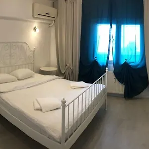 rezervați aici