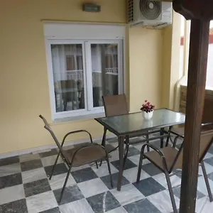 rezervați aici